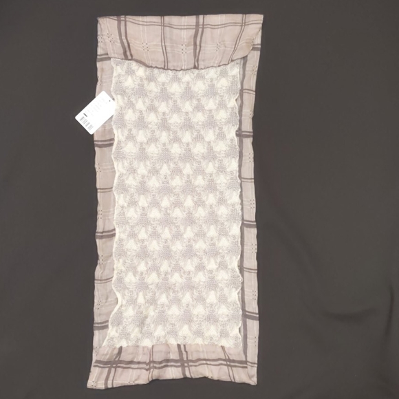 NWT Anthropologie scarf - Picture 2 of 5
